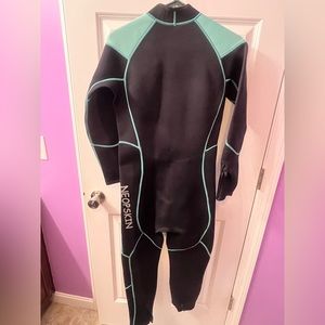 Wet Suit